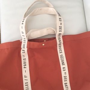 Sezane Bags - NWT Le Libre Service large tote Sezane Bags - NWT Le Libre Service large tote